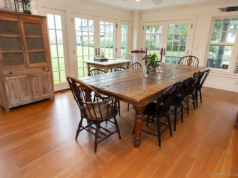 17 Agawam Ave — Photo 8