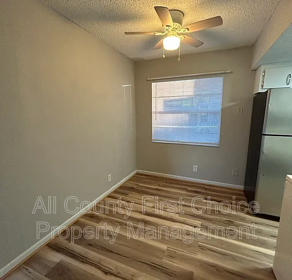 460 93rd Ave N #8 — Photo 2