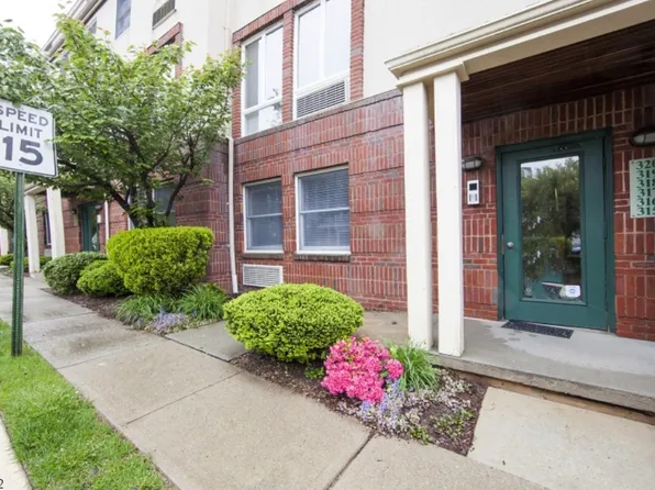 50 Pine St, Montclair, NJ