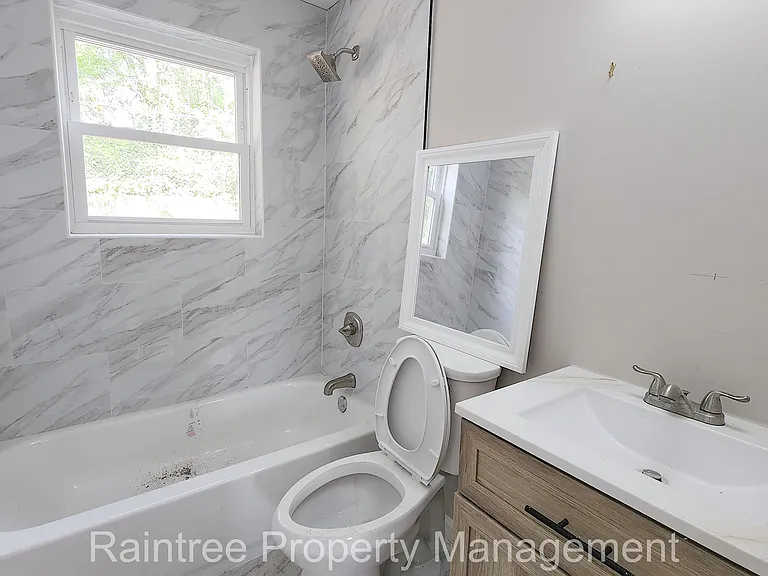 20 Griffin St NW #1 — Photo 5