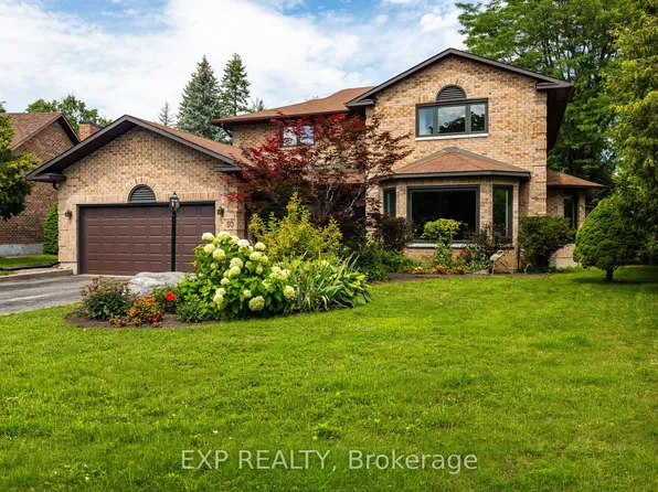 50 Hesse Cres, Ottawa, ON K2S 1E5