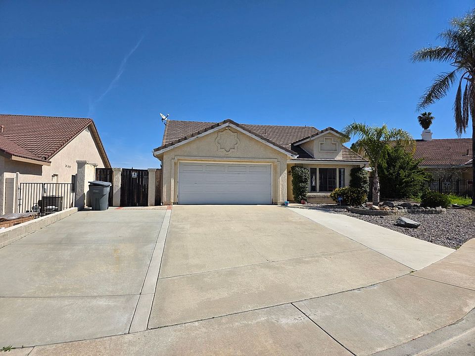 1st image of 1220 Sunny Crest Cir