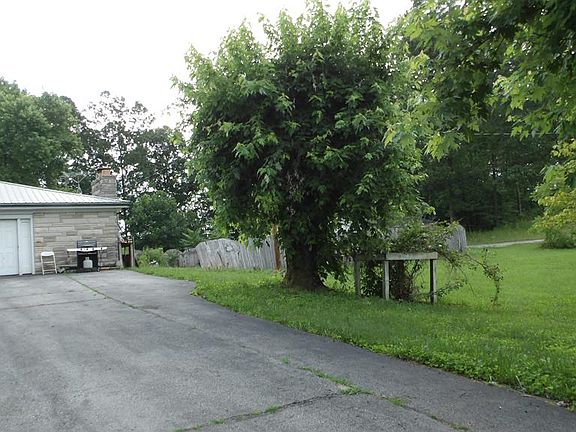 2nd image of 107 Shady Ln