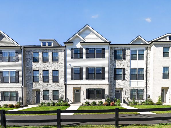 7425 Calm Retreat Blvd #1