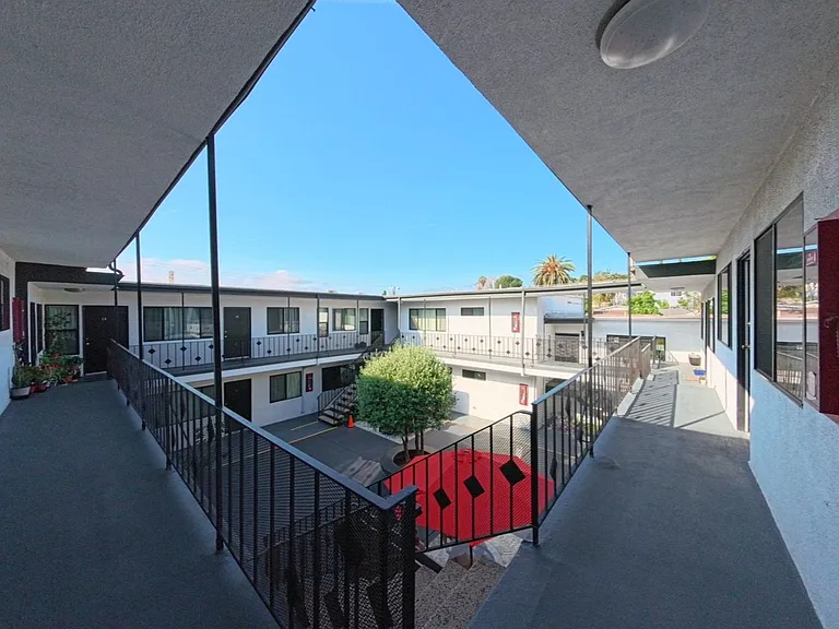 6607 N. Figueroa St. — Photo 25