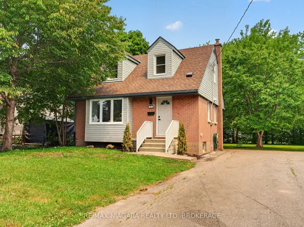 7072 Dell Ave, Niagara Falls, ON L2G 4W3