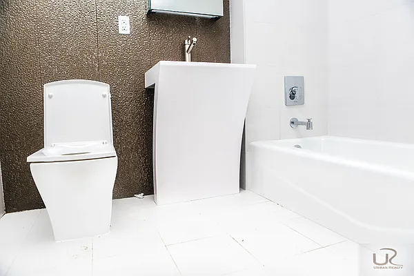 Rented by Urban Realty NYC | media 29