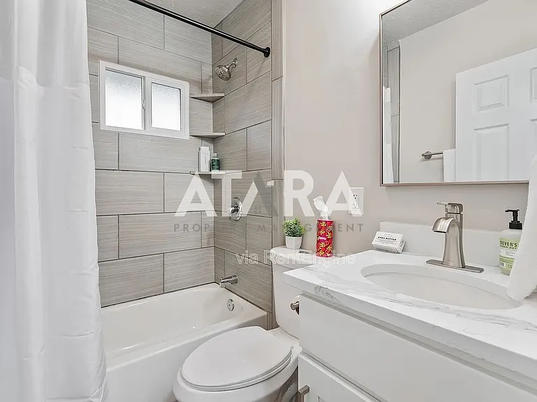 724 E Wilson Ave — Photo 26