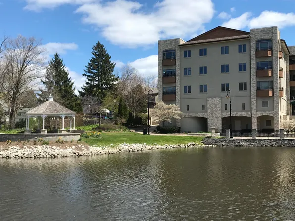 W164N8925 Water St, Menomonee Falls, WI 53051