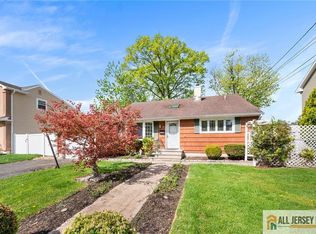 67 Drake Pl, Colonia, NJ 07067