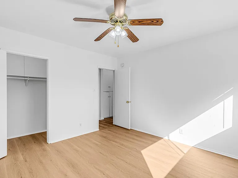 7100 Fulton Ave — Photo 13