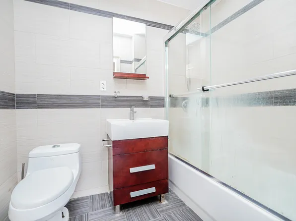 1689 East 21st Street image 27 of 32