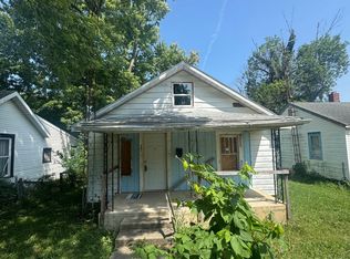 2814 S Pershing Dr, Muncie, IN 47302