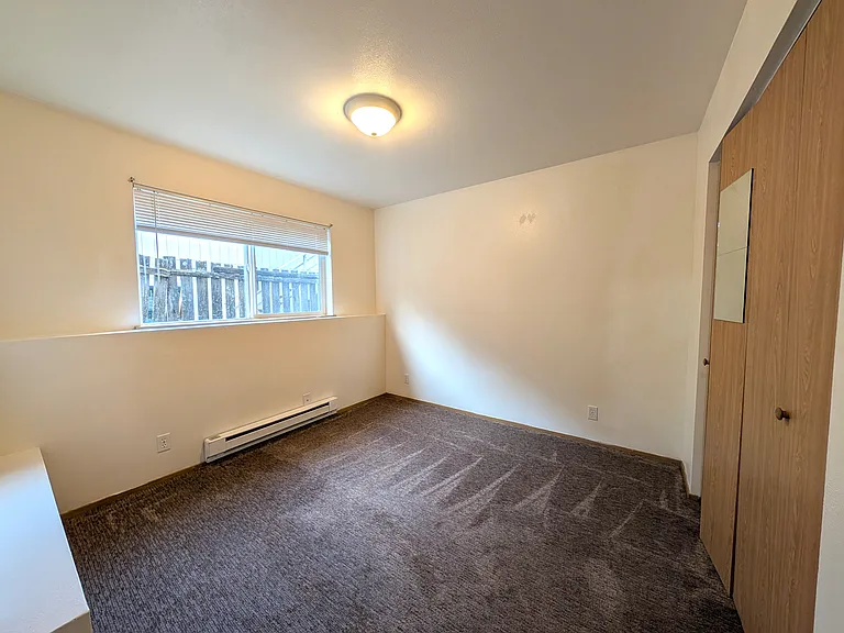 Rowan Grove Apts — Photo 17