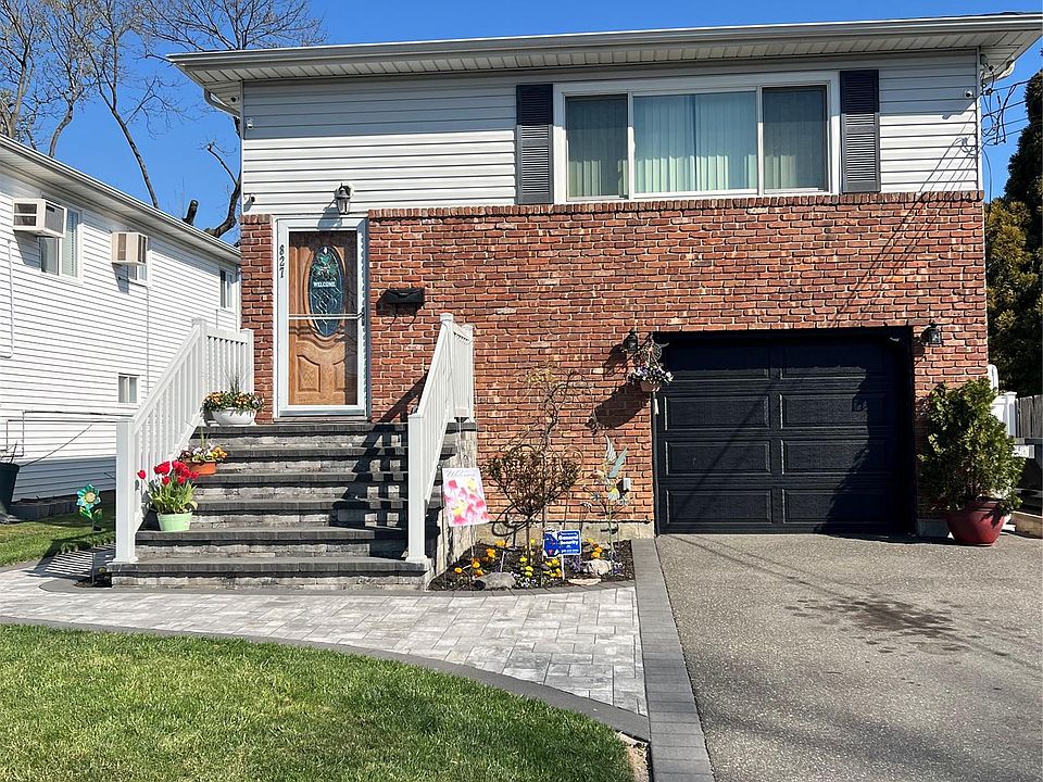 1st image of 827 Bermuda Road