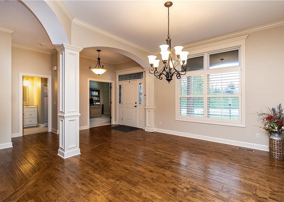 4219 Greystone Dr, Saint Joseph, MO 64505 Zillow