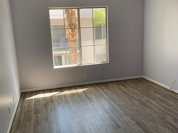 4th image of 3078 Broadway Unit 304
