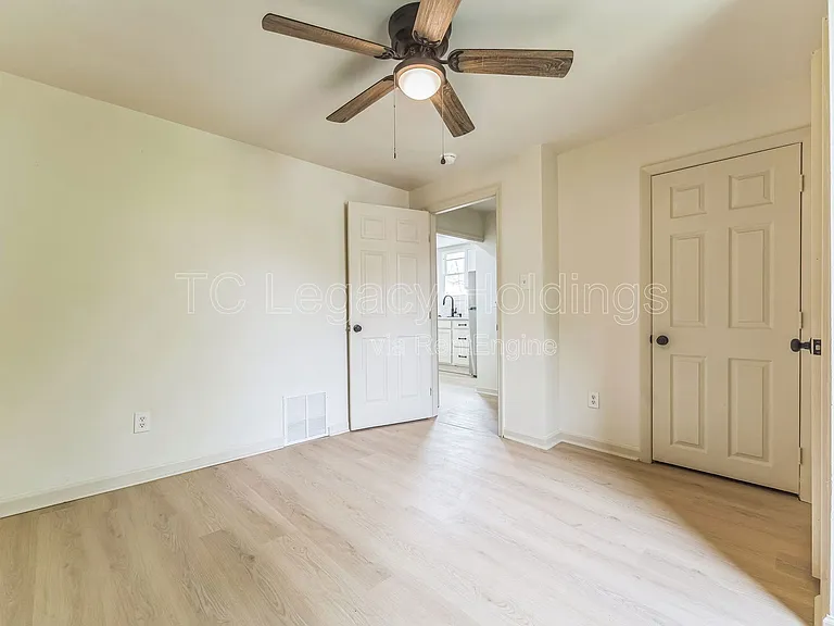 421 Walnut Ave — Photo 30