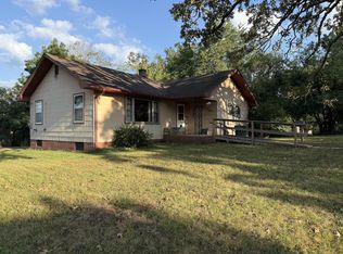 18142 4th St, Eminence, MO 65466