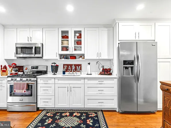 7815 Rockbourne Rd, Baltimore, MD 21222