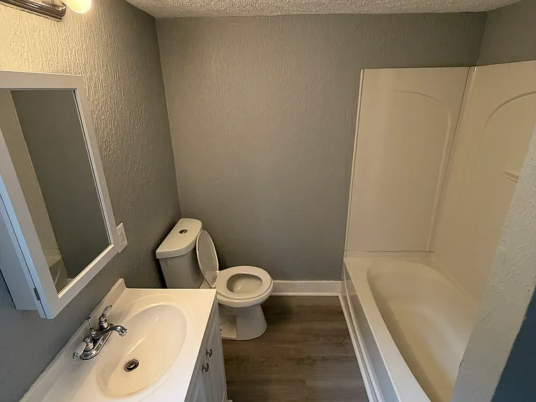818 Sherman St — Photo 9