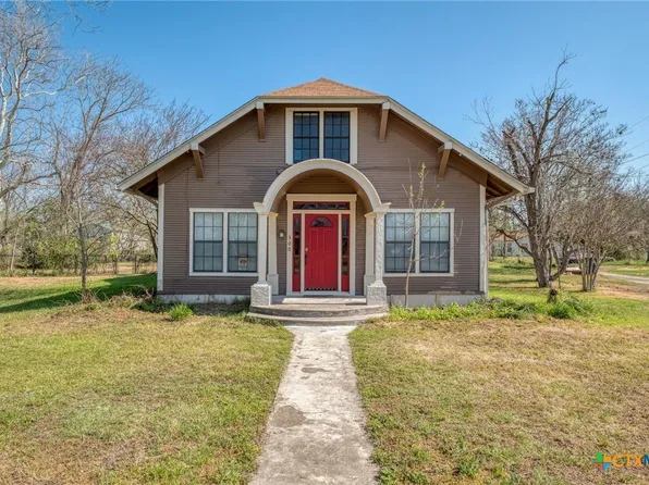 300 W Austin St, Luling, TX 78648
