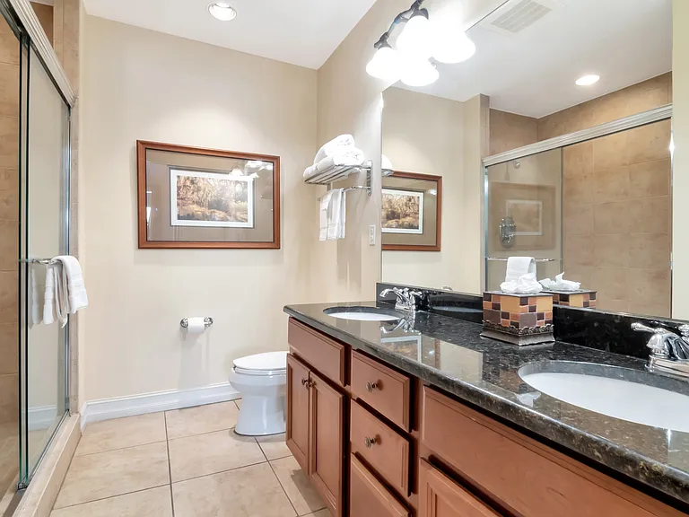 13941 Clubhouse Dr — Photo 20
