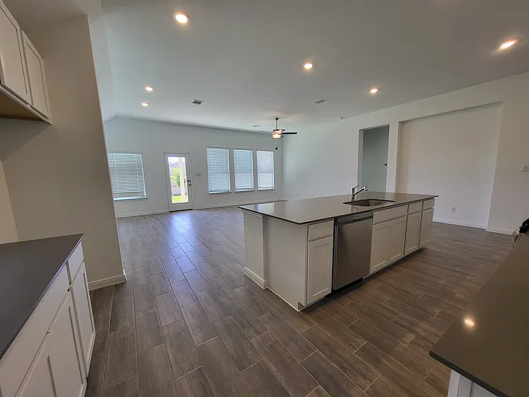 1233 Fox Wing Way — Photo 6