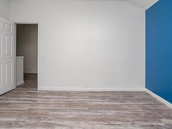 2nd image of 1709 Corvallis Trl