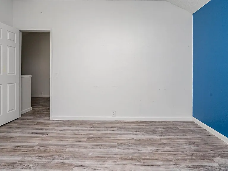 1709 Corvallis Trl — Photo 2