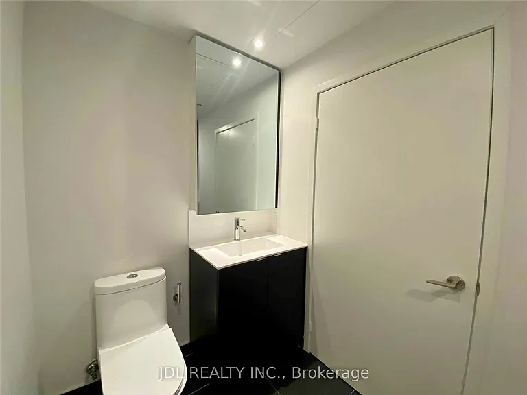 20 Edward St #714 — Photo 5