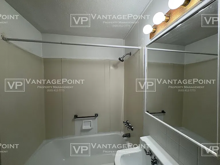 417 Fulton St — Photo 17