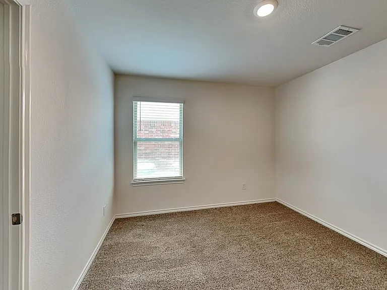 2909 Menguita St — Photo 15