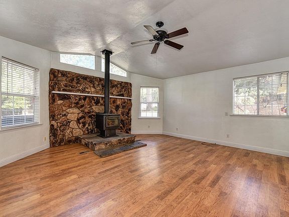 4th image of 5742 Sierra Springs Dr