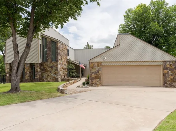6200 Olde Harwick Cir, Oklahoma City, OK 73162