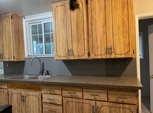 584 E Arrow Hwy APT A, Upland, CA 91786