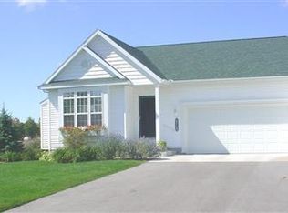 2583 Shadow Pine Dr #105, Fruitport, MI 49415