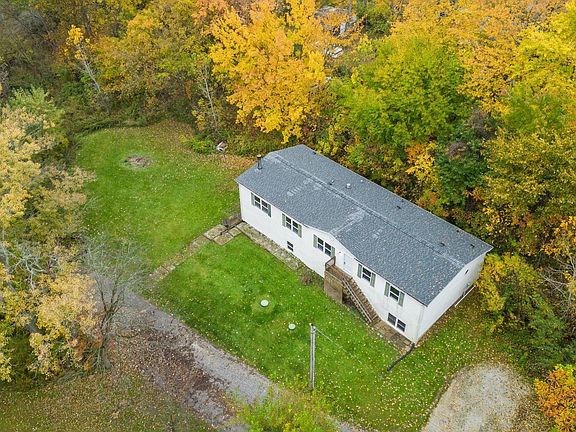 4th image of 8025 N Catalpa Ln