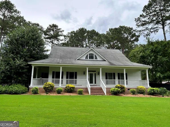 18 Woodgate Dr, Tifton, GA 31793