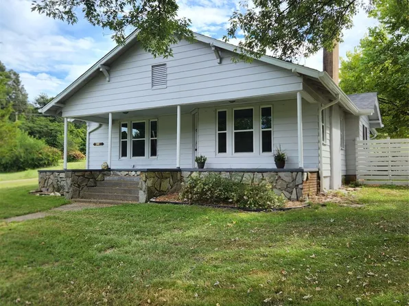 3148 Muddy Rd, Connelly Springs, NC 28612