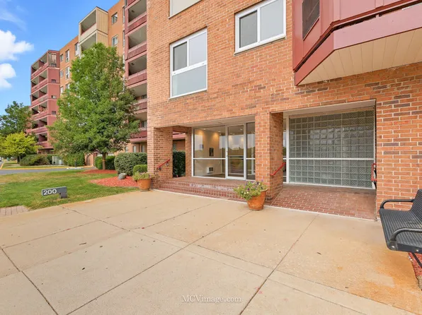 200 Park Ave APT 428, Calumet City, IL 60409