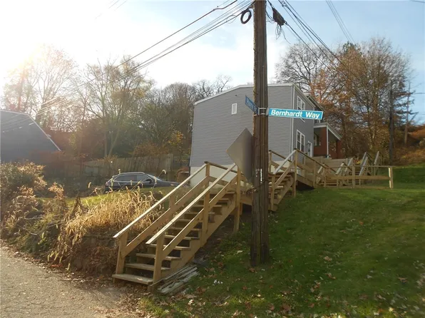 3926 Harry St, Pittsburgh, PA 15213