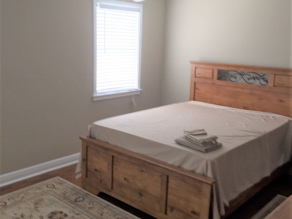 2nd image of 220 Church Ave APT 3
