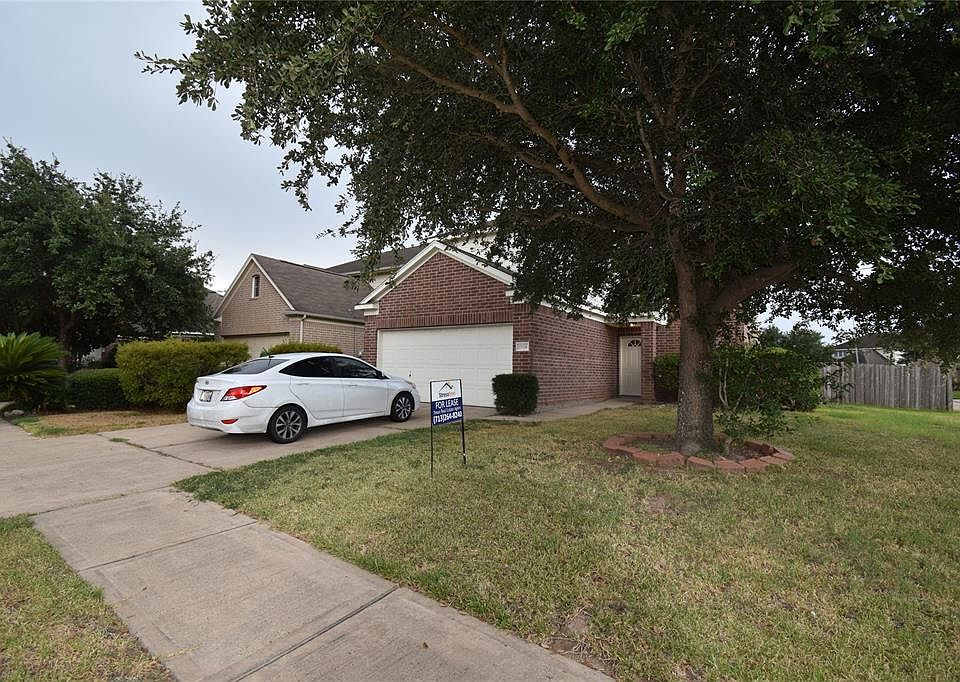 1st image of 15326 Hazel Thicket Trl