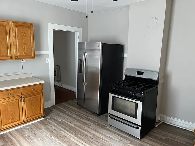 4649 Clara St — Photo 12