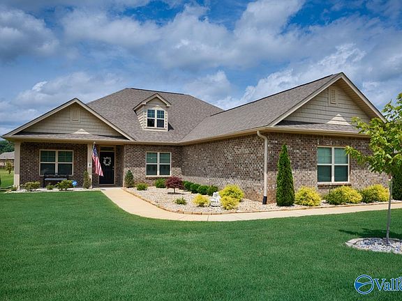 2nd image of 119 Twilight Ln