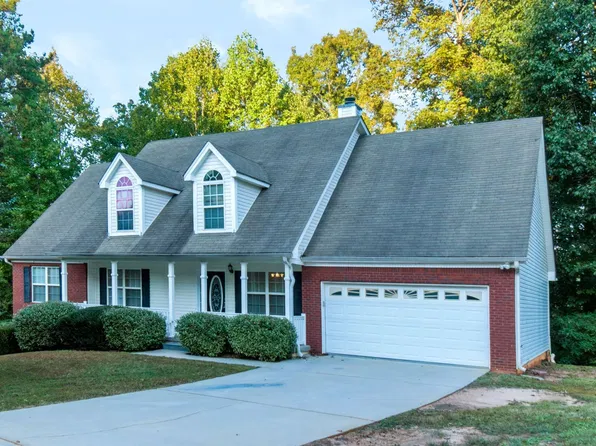 704 Emertrey Dr, Locust Grove, GA 30248