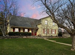 8950 Sourwood Ct, Indianapolis, IN 46260