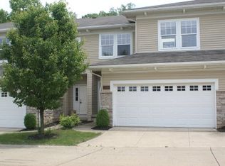 274 Crescent Ridge Dr, Seven Hills, OH 44131