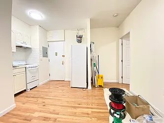 Rented by Voro Purple LLC